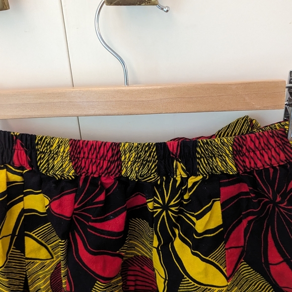 African print skirt with pockets and elastic waistband size S - Picture 5 of 5